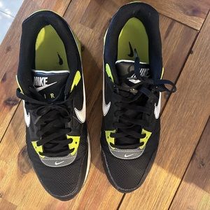 Air Max Skyline Men’s Size 13